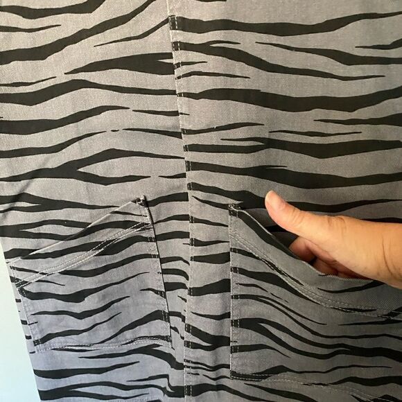 Material Girl tiger print overall skirt M - Picture 3 of 8